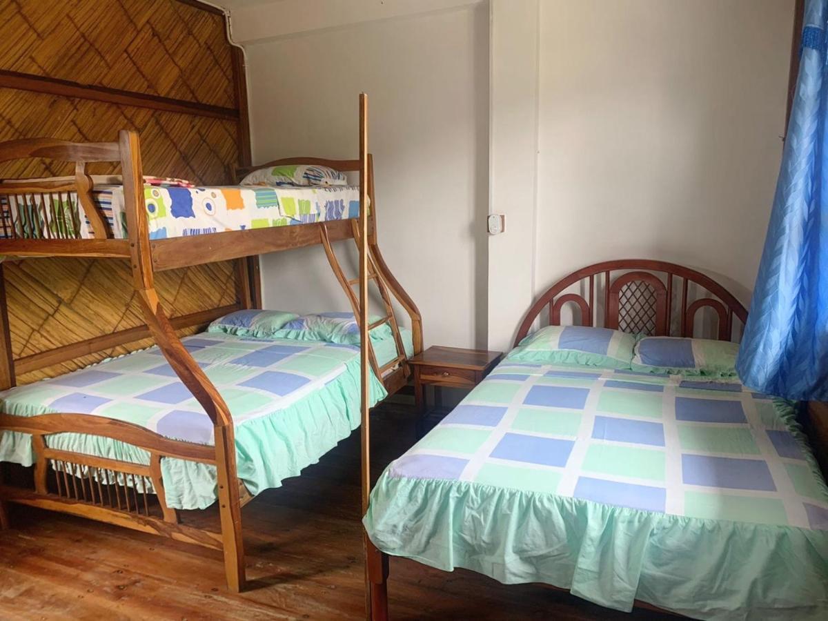 לאס טונאס Hostal Mirada Al Mar מראה חיצוני תמונה