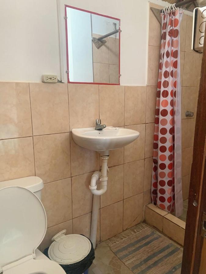 לאס טונאס Hostal Mirada Al Mar מראה חיצוני תמונה