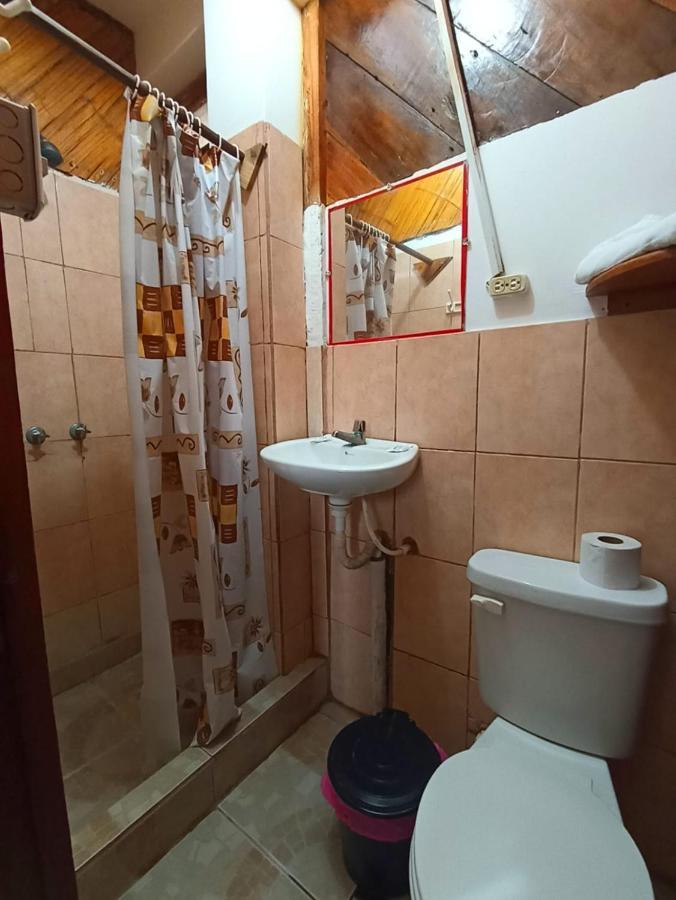 לאס טונאס Hostal Mirada Al Mar מראה חיצוני תמונה