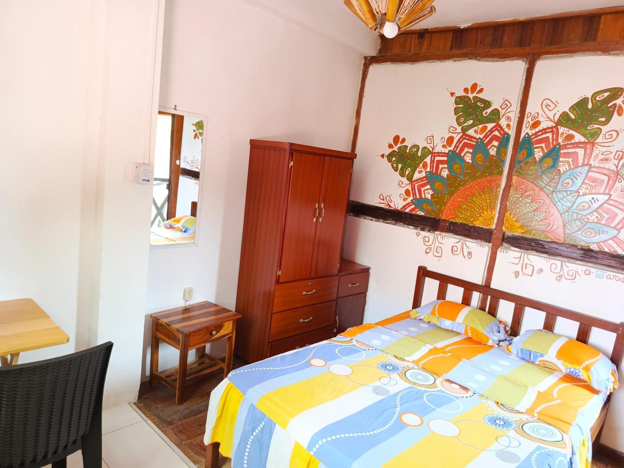 לאס טונאס Hostal Mirada Al Mar מראה חיצוני תמונה